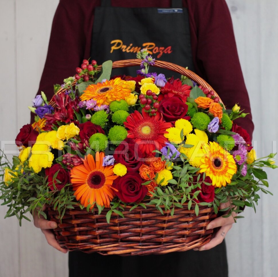 Mixed bouquet in a basket #А6699 Flowers delivery Vladivostok