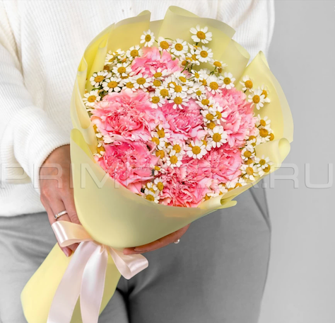 Bouquet of dianthus and matricaria #A0267