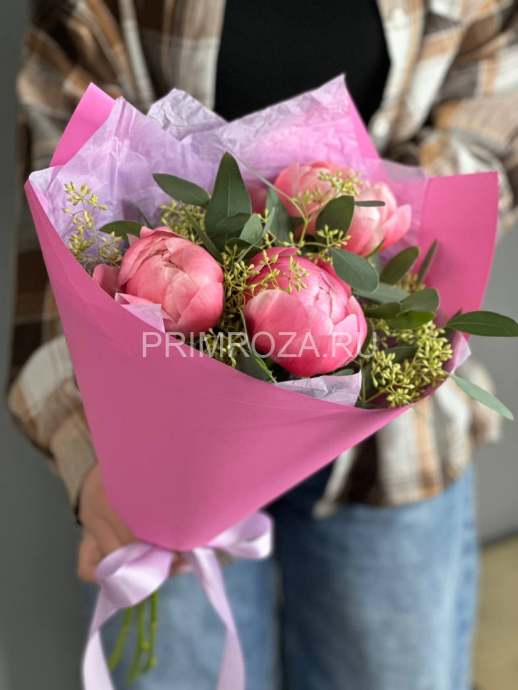 Букет комплимент с пионами #A1599 Flowers delivery Vladivostok